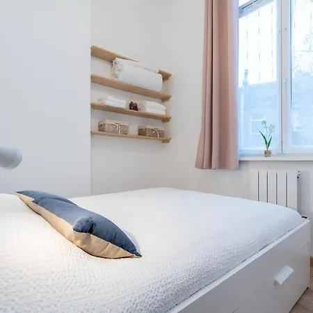 Apartament Blue Bail - T2 Au Calme - Proche Commerces *